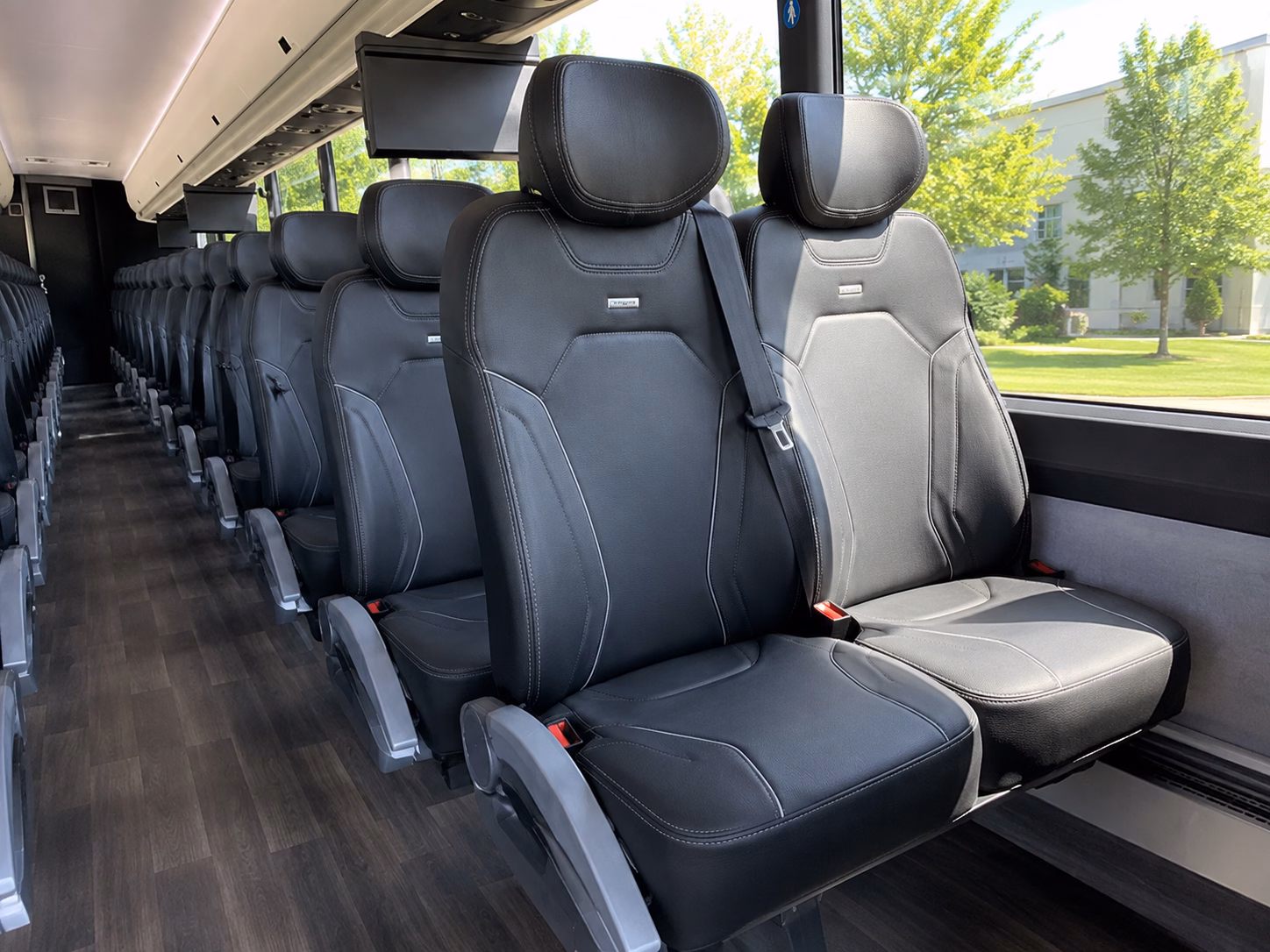broken arrow airport shuttles for military and government travel